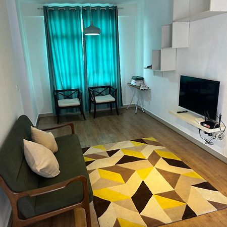 Spice Tunas 3B2B House บายันเลอปาส ภายนอก รูปภาพ