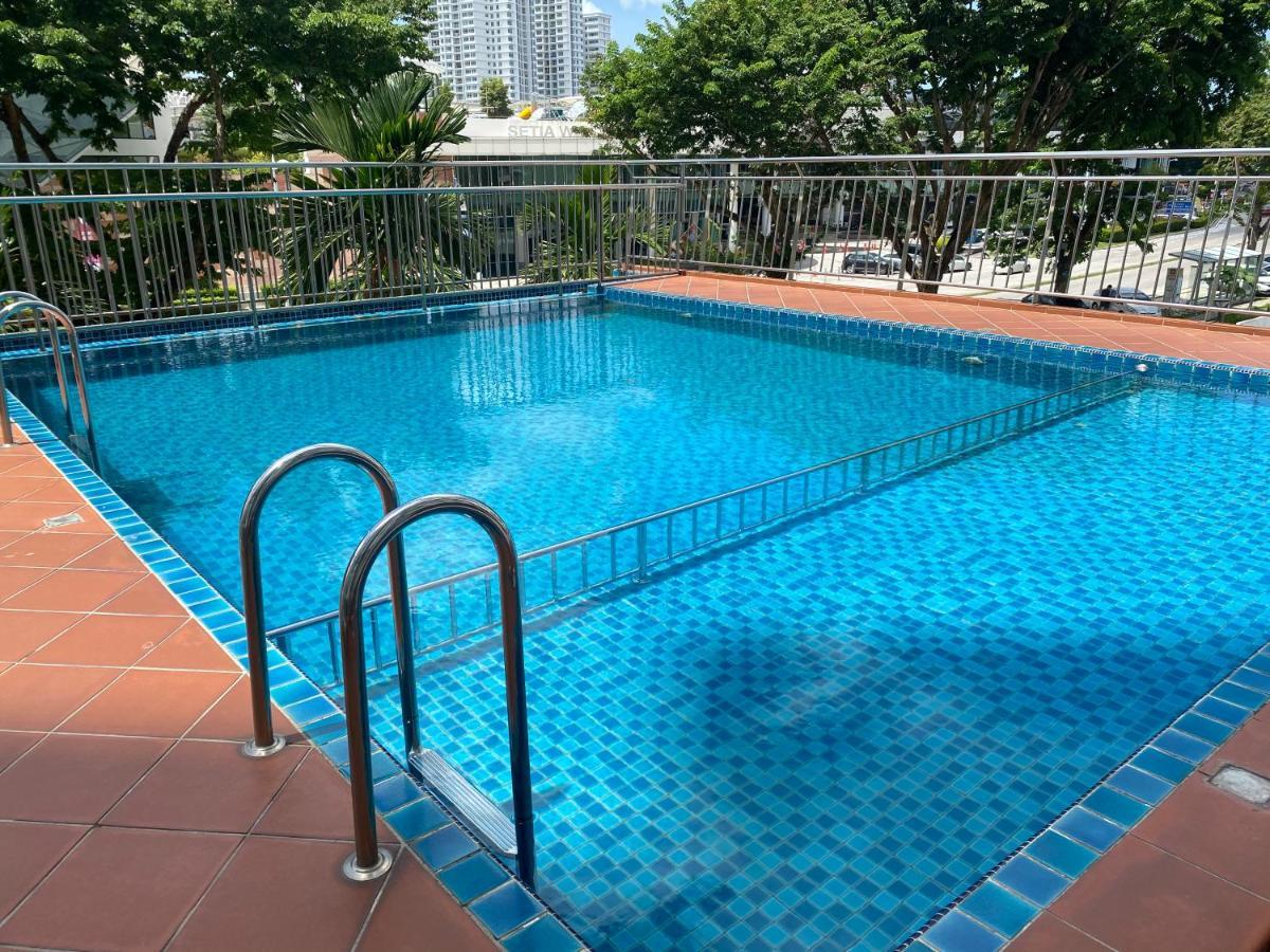 Spice Tunas 3B2B House บายันเลอปาส ภายนอก รูปภาพ